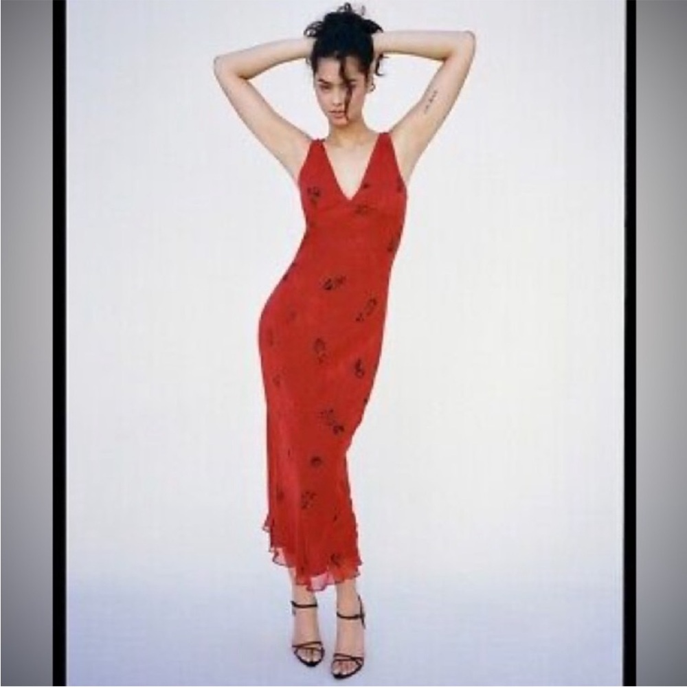 Realisation par the Eva Dress in Passion Size XS